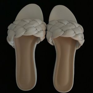 Knitted leather shoes